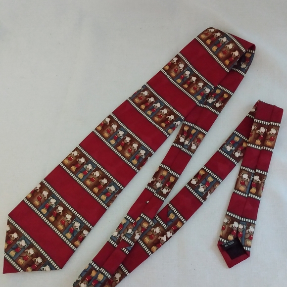 Vintage Mickey & Co Disney Mickey Mouse Film Themed Necktie 100% Polyester Tie - Picture 1 of 8